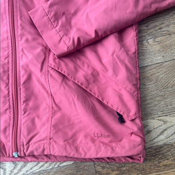 L.L. Bean Women's Red Hooded Raincoat - Picture 3 of 6